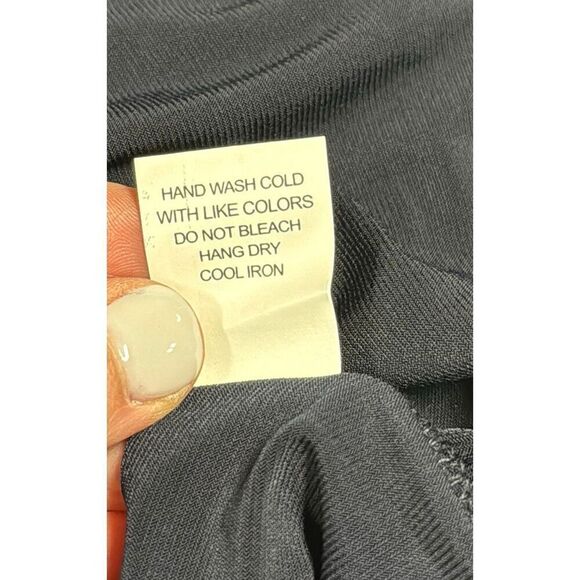 Moa Moa Women’s Navy Sleeveless Jeweled Neck Blouse Size XL NEW - Picture 7 of 7